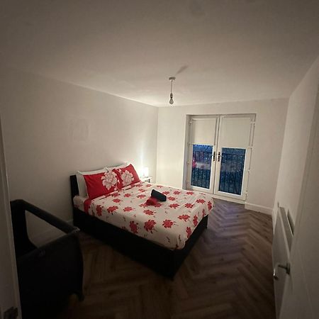 ברמינגהאם Brand New Modern Luxurious Apartment Near The City מראה חיצוני תמונה
